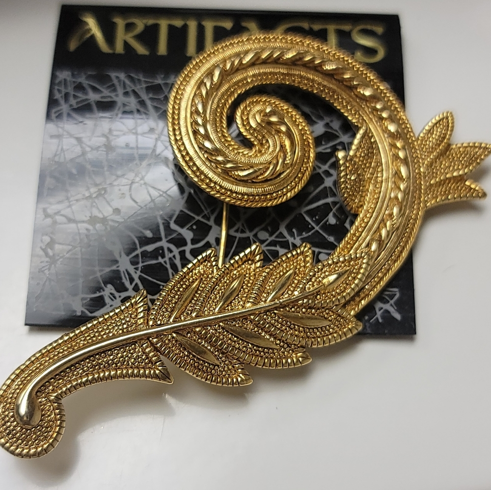 Artifacts vintage brooch